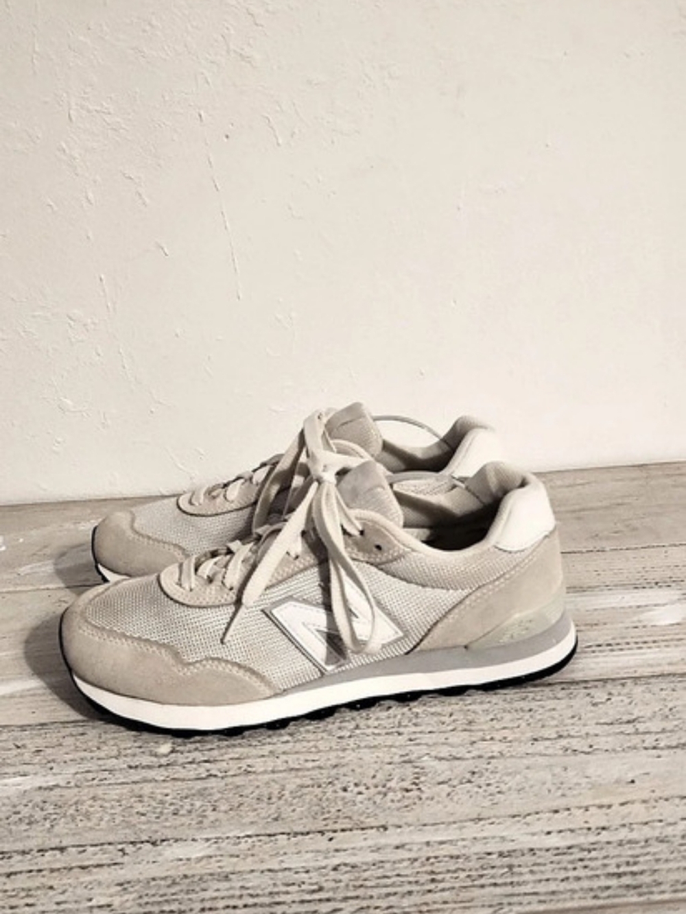New Balance U.S.A women's sz7.5 515 V3 Sneaker Gray Matter/Light Silver Metallic